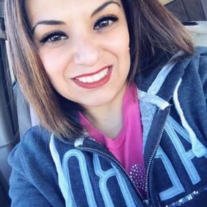 Meet your Posher, Lorena